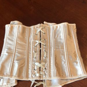 Cream colored Satin Corset size small /lace up and busk /satiny /strapless